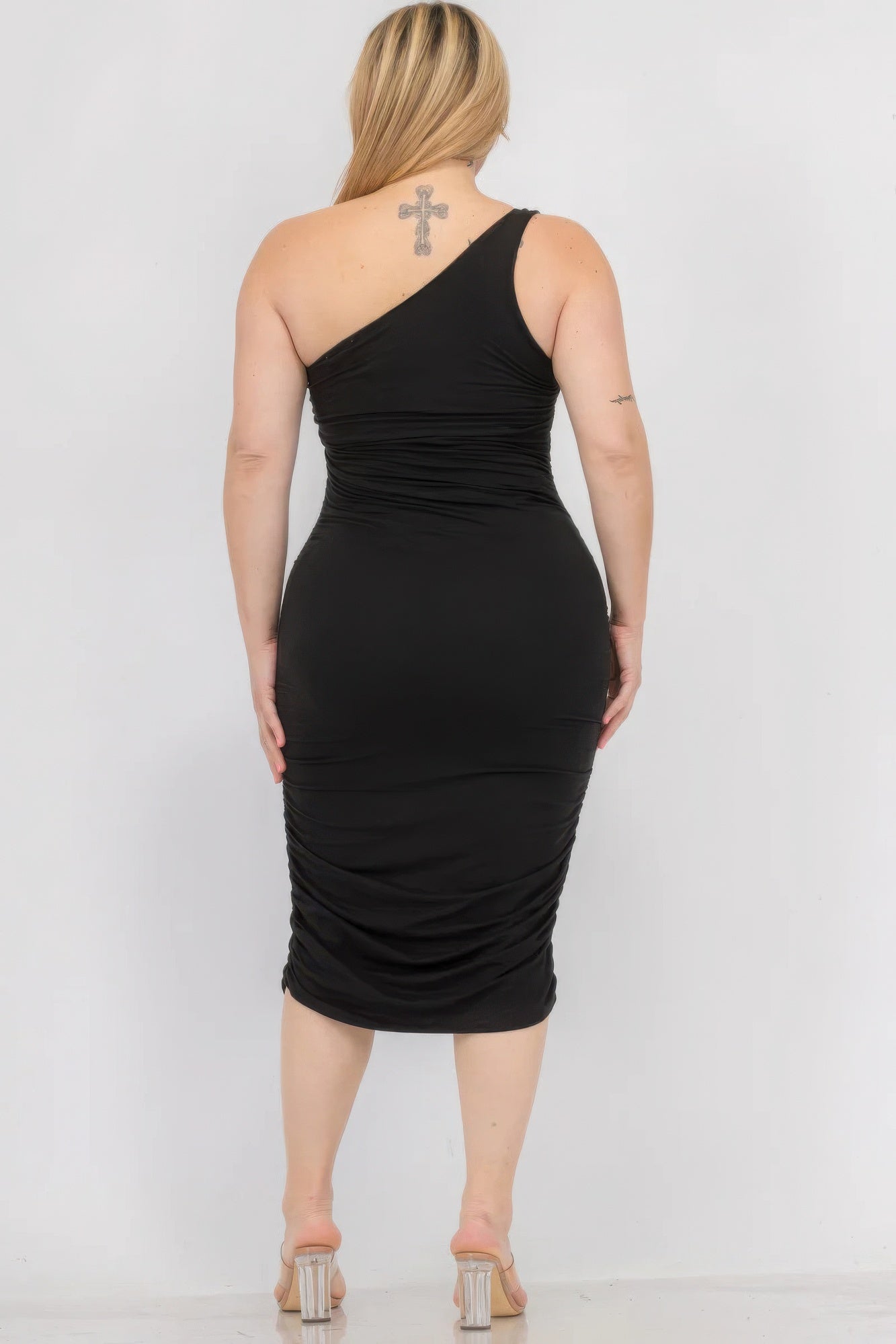 Plus Size Sexy Solid Color Ruched One Shoulder Midi Bodycon Dress JoySkyBoutique