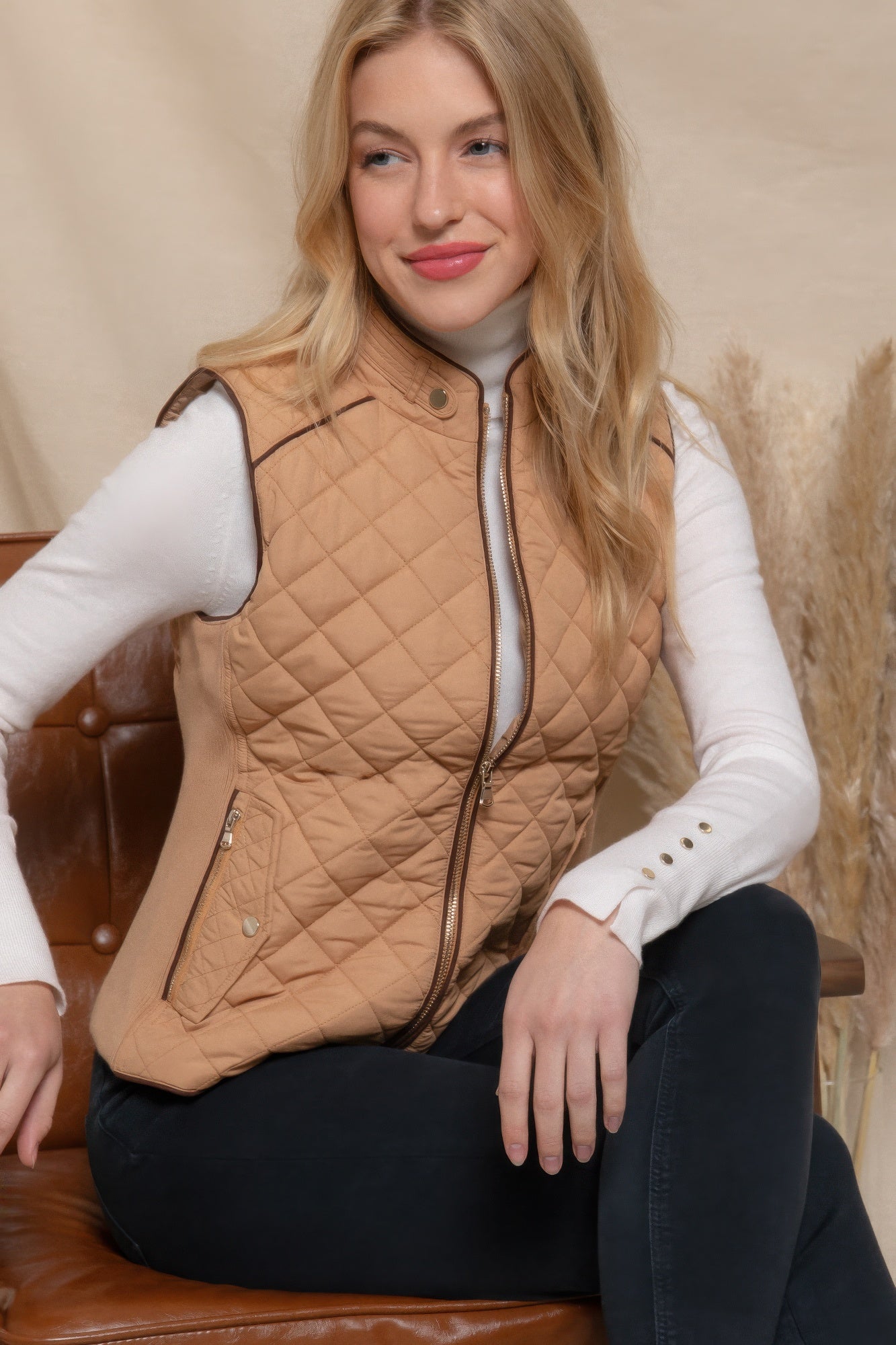 Suede Piping Quilted Padding Vest JoySkyBoutique